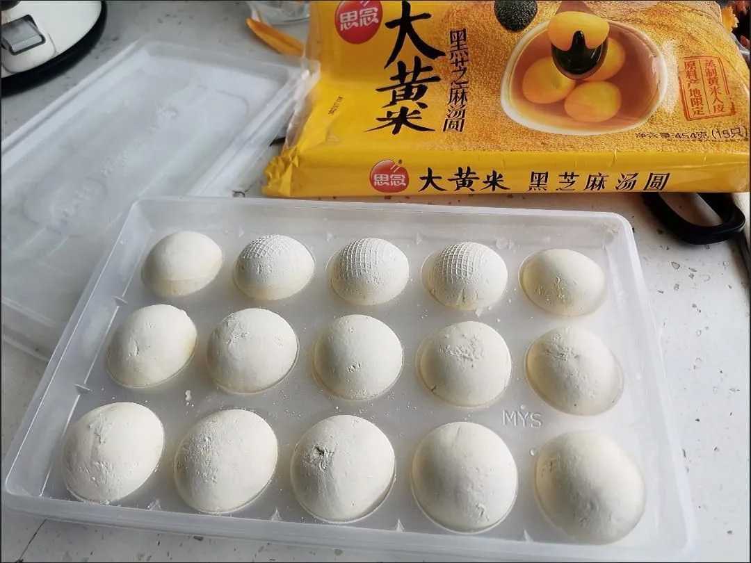 智凍未來，包攬高效：呂工機(jī)械開啟速凍食品包裝新紀(jì)元
